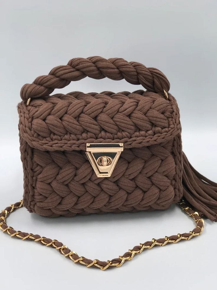 Crochet handbag brown